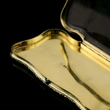 Load image into Gallery viewer, A Rare Georgian Solid Silver Gilt Snuff Box with Rock Crystal - Charles Rawlings & William Summers, 1833