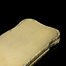 Load image into Gallery viewer, A Rare Georgian Solid Silver Gilt Snuff Box with Rock Crystal - Charles Rawlings & William Summers, 1833