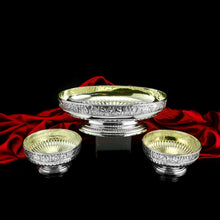 Load image into Gallery viewer, Antique Victorian Solid Silver Bowls, Set of Three with Roman Frieze - Elkington & Co 1895