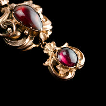 Load image into Gallery viewer, Magnificent Antique Victorian 18ct Gold Garnet Cabochon Necklace - c.1840