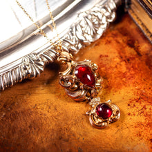 Load image into Gallery viewer, Magnificent Antique Victorian 18ct Gold Garnet Cabochon Necklace - c.1840