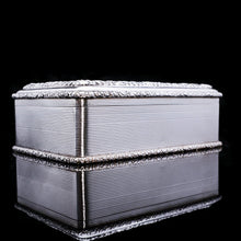 Load image into Gallery viewer, A Huge Solid Silver Table Snuff Box - Daniel & John Wellby 1912 - Artisan Antiques