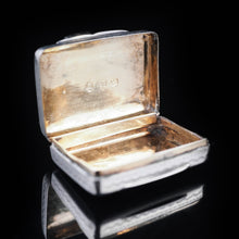 Load image into Gallery viewer, Antique Silver Vinaigrette with gilt interior by Thomas Shaw - 1833 - Artisan Antiques