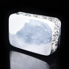 Load image into Gallery viewer, Antique High Relief Silver Snuff Box with Country Scene - Thomas Hayes 1897 - Artisan Antiques