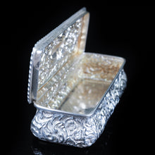 Load image into Gallery viewer, Antique Large Table Snuff Box with Acanthus Repousse - Birmingham 1901 - Artisan Antiques