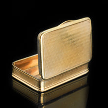 Load image into Gallery viewer, Georgian Silver Gilt Engine Turned Snuff Box - John Reily, 1829 - Artisan Antiques