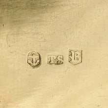 Load image into Gallery viewer, A Georgian Solid Silver Table Snuff Box - Thomas Spicer 1825 - Artisan Antiques