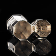 Load image into Gallery viewer, A Large Victorian Solid Silver Sugar Caster/Shaker - Samuel Walton Smith 1888 - Artisan Antiques