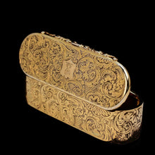 Load image into Gallery viewer, A Splendid Silver Gilt Snuff Box - Charles Rawlings & William Summers 1837 - Artisan Antiques