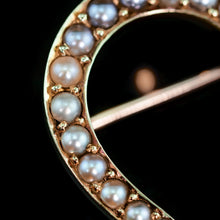 Load image into Gallery viewer, Antique Victorian 14ct Gold Horseshoe Pearl Brooch/Pin - c.1860
