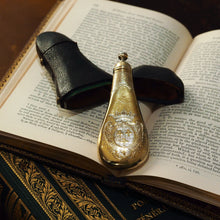 Load image into Gallery viewer, Antique Silver Gilt Scent Flask/Perfume Bottle with Coronet Engraving - c.1690 - Artisan Antiques
