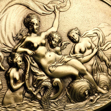 Load image into Gallery viewer, Antique Georgian Silver Gilt Snuff Box Scene of Venus - London 1810 - Artisan Antiques

