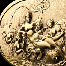 Load image into Gallery viewer, Antique Georgian Silver Gilt Snuff Box Scene of Venus - London 1810 - Artisan Antiques
