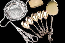 Load image into Gallery viewer, Antique German Solid Silver Icecream Server &amp; Spoons in Rococo Style - c.1900
