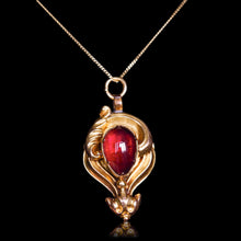 Load image into Gallery viewer, Antique Victorian 18ct Gold Garnet Cabochon Pendant Necklace - c.1840
