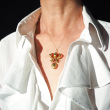 Load image into Gallery viewer, Antique Victorian Emerald 18ct Gold Bow Heart Pendant Necklace - c.1880
