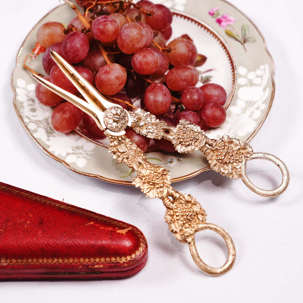 Antique Georgian Solid Silver Gilt Grape Shears/Scissors with Magnificent Vines - London 1830