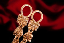 Load image into Gallery viewer, Antique Georgian Solid Silver Gilt Grape Shears/Scissors with Magnificent Vines - London 1830
