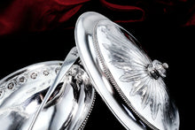 Load image into Gallery viewer, Antique Georgian Solid Silver Pair of Tureens in Neoclassical Style - Benjamin Laver 1782
