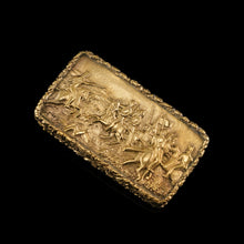 Load image into Gallery viewer, Antique Georgian Silver Gilt Snuff Box Battle Scene Top - John Bettridge 1829
