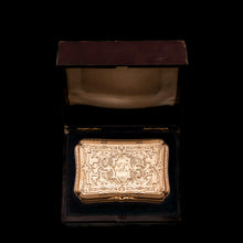 Load image into Gallery viewer, Antique Solid Silver Victorian Gilt Table Snuff Box with Original Fitted Box - Charles Rawlings &amp; William Summers 1854
