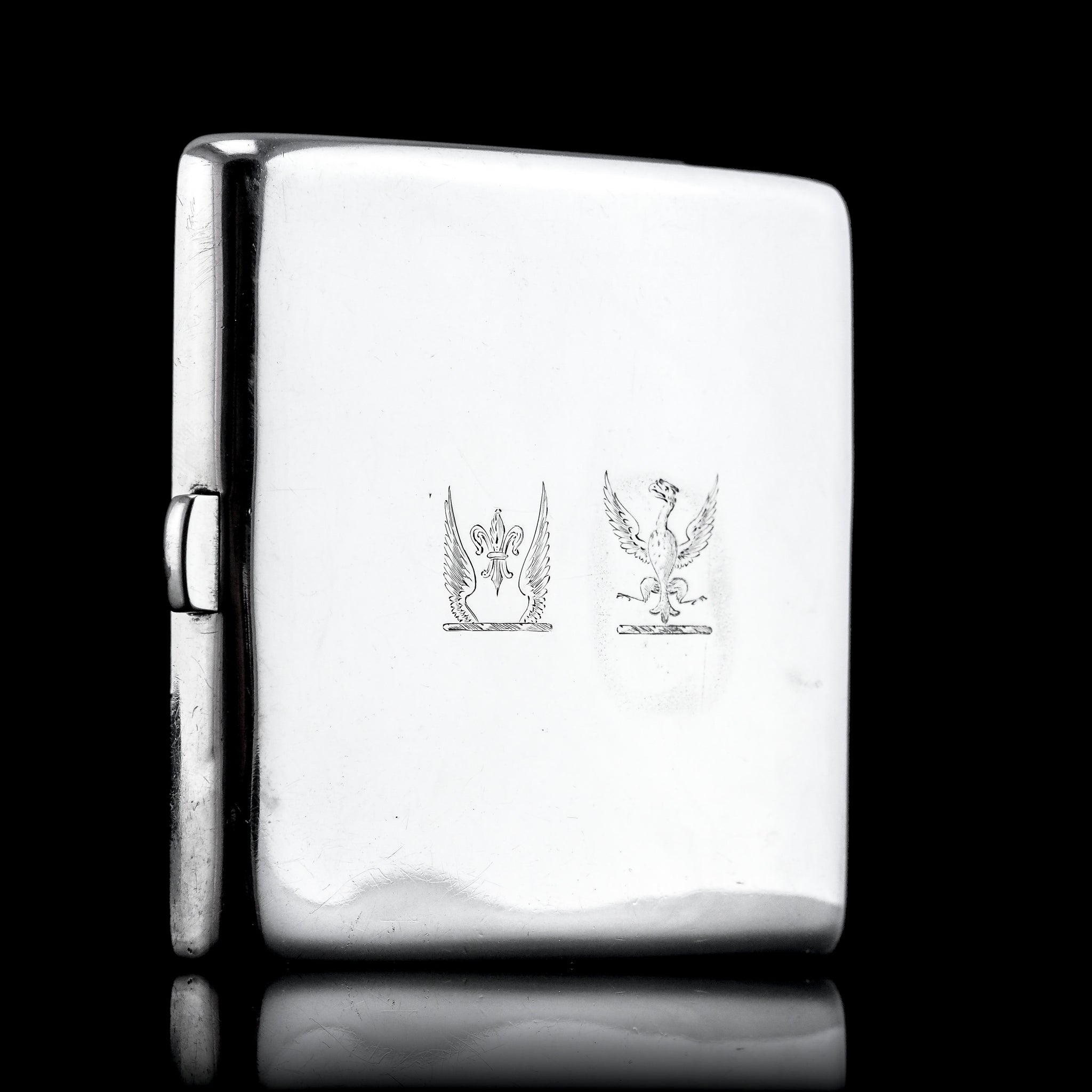 small silver cigarette case Vintage Slim Metal & Dispenser Silver Metal-Plated Compact Cigarette Case