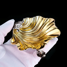Load image into Gallery viewer, Antique Victorian Sterling Silver Scallop Shell Salts/Butter Dishes Set of 6 - Barnards 1855

