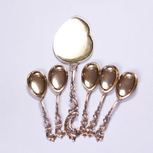 Load image into Gallery viewer, Antique German Solid Silver Icecream Server &amp; Spoons in Rococo Style - c.1900
