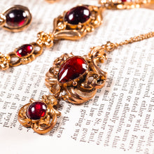 Load image into Gallery viewer, Magnificent Antique Victorian 18ct Gold Garnet Cabochon Necklace - c.1840
