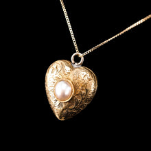 Load image into Gallery viewer, Antique Victorian 18ct Gold Heart Shaped Charm Pendant with Pearl - c.1890
