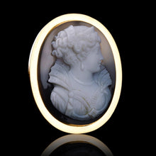 Load image into Gallery viewer, Antique French 18K Gold Cameo Brooch Agate Hardstone Victorian - c.1880 - Artisan Antiques
