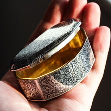 Load image into Gallery viewer, Antique French Solid Silver Niello Table Snuff Box - c.1880
