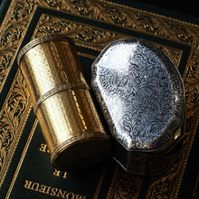 Load image into Gallery viewer, Antique French Solid Silver Niello Table Snuff Box - c.1880
