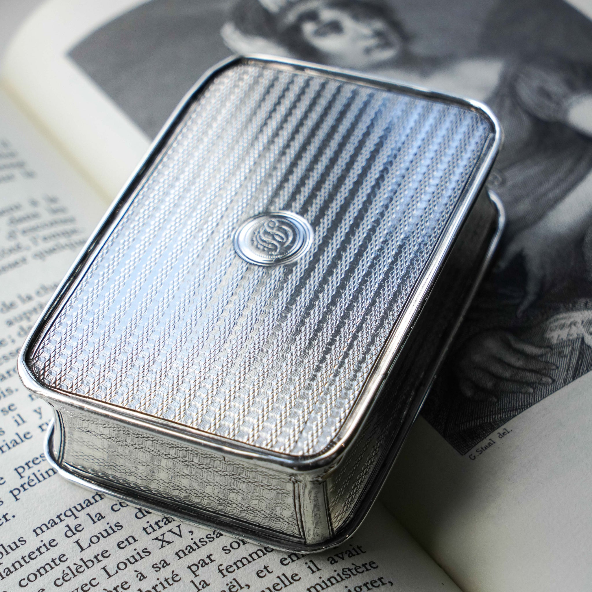 Large Antique Georgian Solid Silver Snuff Box with Engine Turned Motif ...