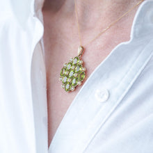 Load image into Gallery viewer, Antique Style Peridot &amp; Pearl Pendant Necklace 9K Gold
