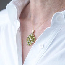 Load image into Gallery viewer, Antique Style Peridot &amp; Pearl Pendant Necklace 9K Gold
