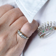 Load image into Gallery viewer, Antique Victorian Diamond 5 Stone Ring 18K Gold c.1890
