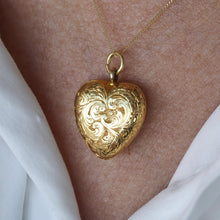 Load image into Gallery viewer, Antique Victorian 18K Gold Puffy Heart Necklace Pendant Locket - c.1890
