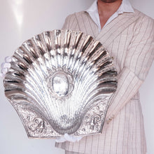 Load image into Gallery viewer, A Spectacular &amp; Huge Antique Victorian Solid Silver Shell Basin Dish / Bowl (40cm+) - Hunt &amp; Roskell, London 1846
