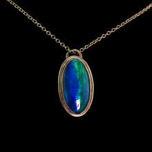 Load image into Gallery viewer, Vintage 9ct Gold Blue/Green Ammolite Pendant &amp; Chain Necklace
