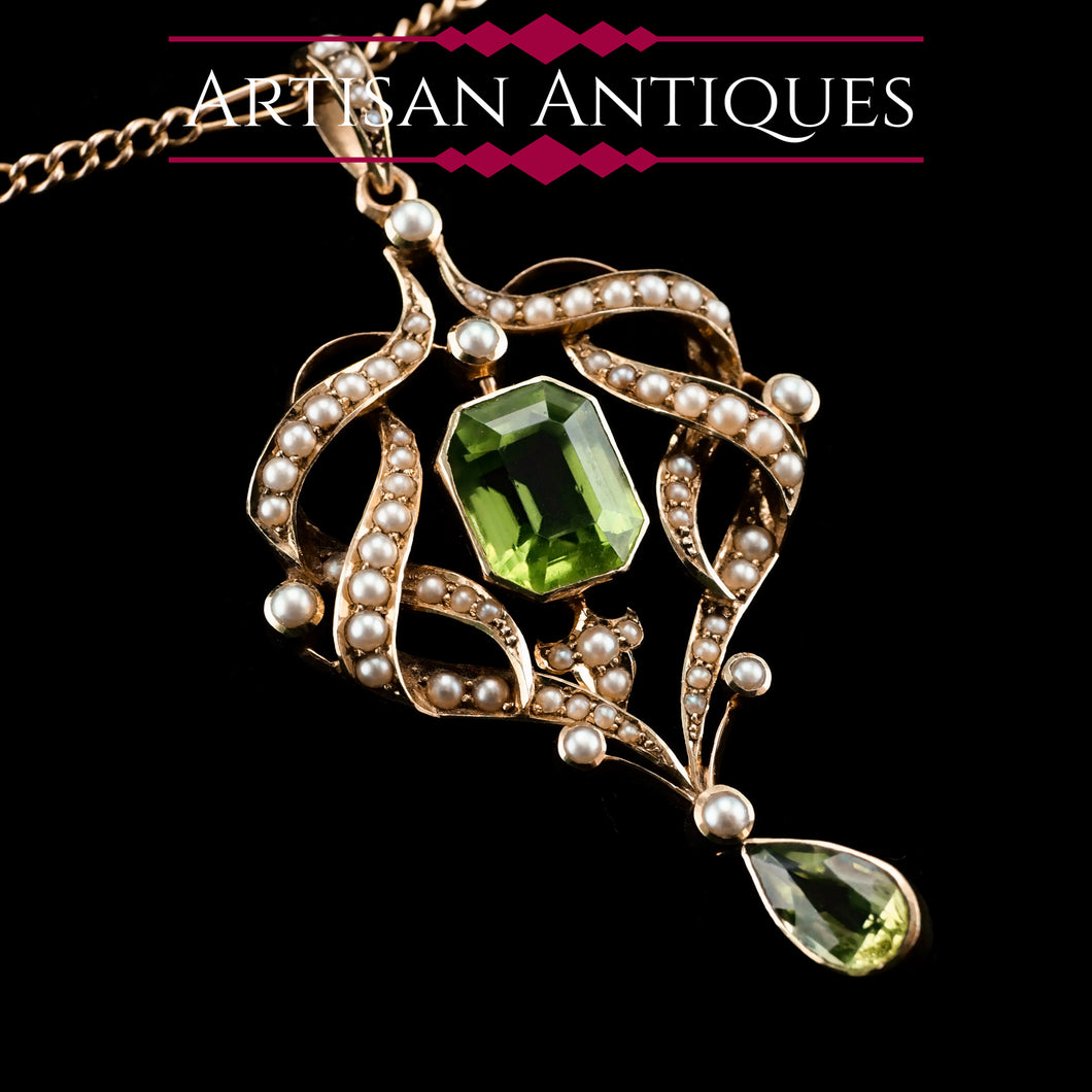 A Beautiful Antique Edwardian 9K Gold Peridot & Seeded Pearl Necklace - c.1900