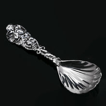 Load image into Gallery viewer, Antique Georgian Solid Silver Tea Caddy Spoon with Cast Vine Handle - 1823 - Artisan Antiques
