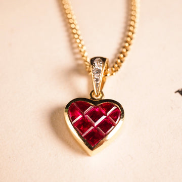 Pendentif Cœur En Or 18k – Rubis Naturel Rouge – Fait Main – Collier Amulette