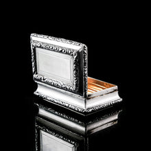 Load image into Gallery viewer, Antique Georgian Solid Silver Snuff Box with Beautiful Floral Border - Nathaniel Mills 1833
