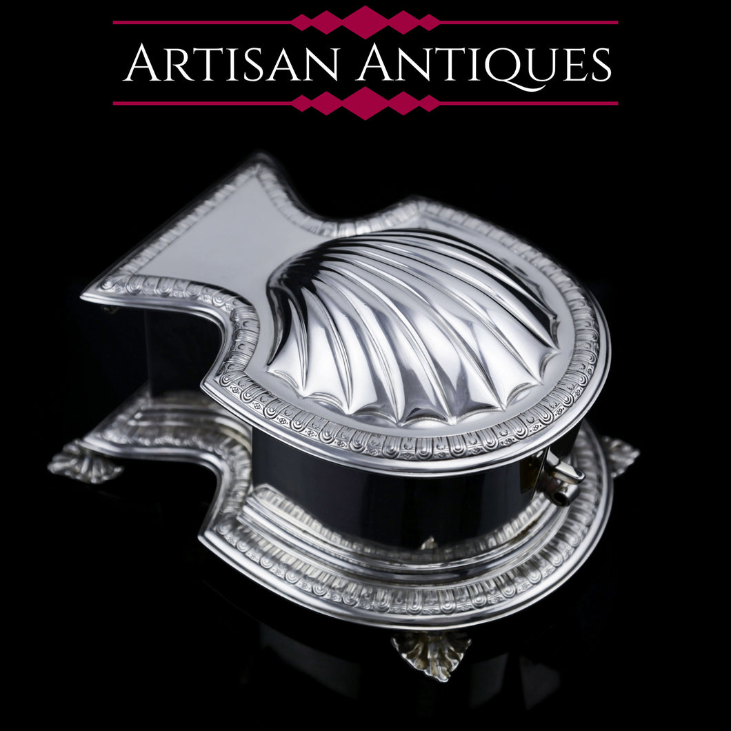 A Fine Quality Antique Solid Silver Inkwell / Inkstand in Scallop Form - Carrington 1903