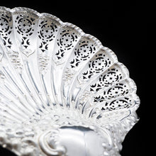 Load image into Gallery viewer, A Large Solid Silver Scallop-Shaped Dish/Bowl - Henry Atkin 1908 - Artisan Antiques
