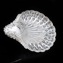 Load image into Gallery viewer, A Large Solid Silver Scallop-Shaped Dish/Bowl - Henry Atkin 1908 - Artisan Antiques
