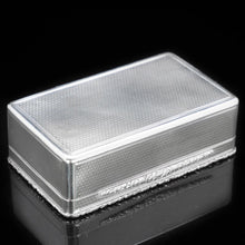 Load image into Gallery viewer, A Thick Solid Silver Table Snuff Box Georgian - Edward Edwards 1833 - Artisan Antiques
