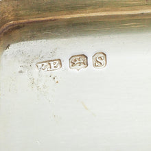 Load image into Gallery viewer, A Thick Solid Silver Table Snuff Box Georgian - Edward Edwards 1833 - Artisan Antiques
