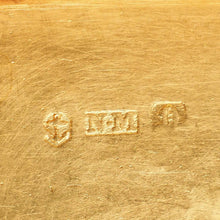Load image into Gallery viewer, A Solid Silver Table Snuff Box Georgian - Nathaniel Mills 1836 - Artisan Antiques
